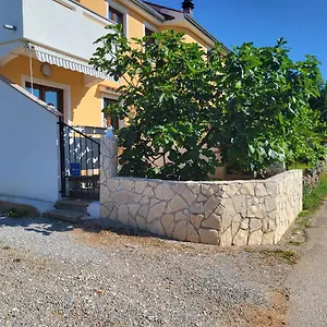 Apartment Luna, Malinska